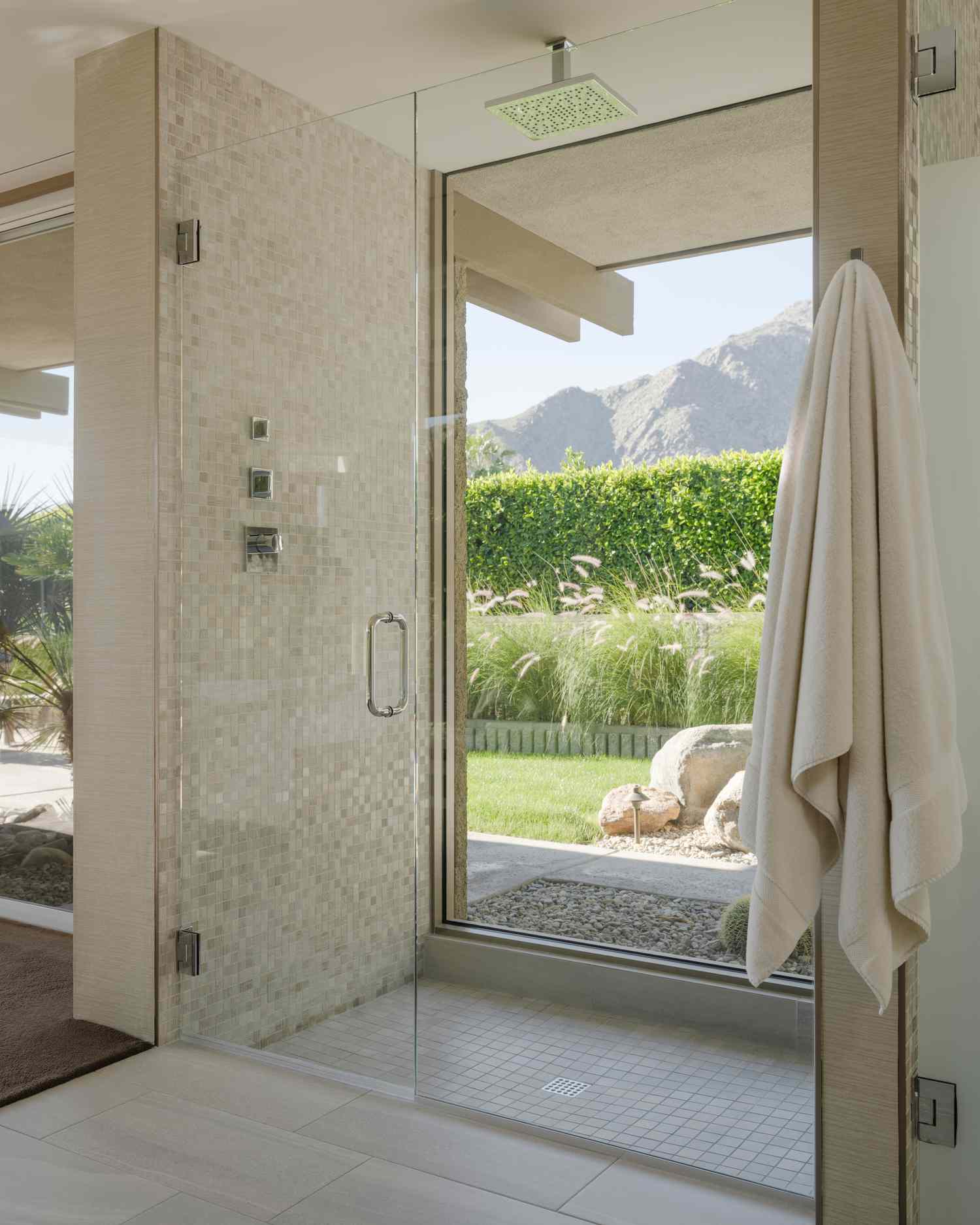 Floor-to-Ceiling Walk-in shower