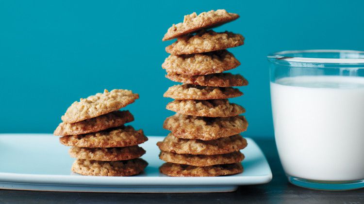 maple-oatmeal-cookies-med108019.jpg