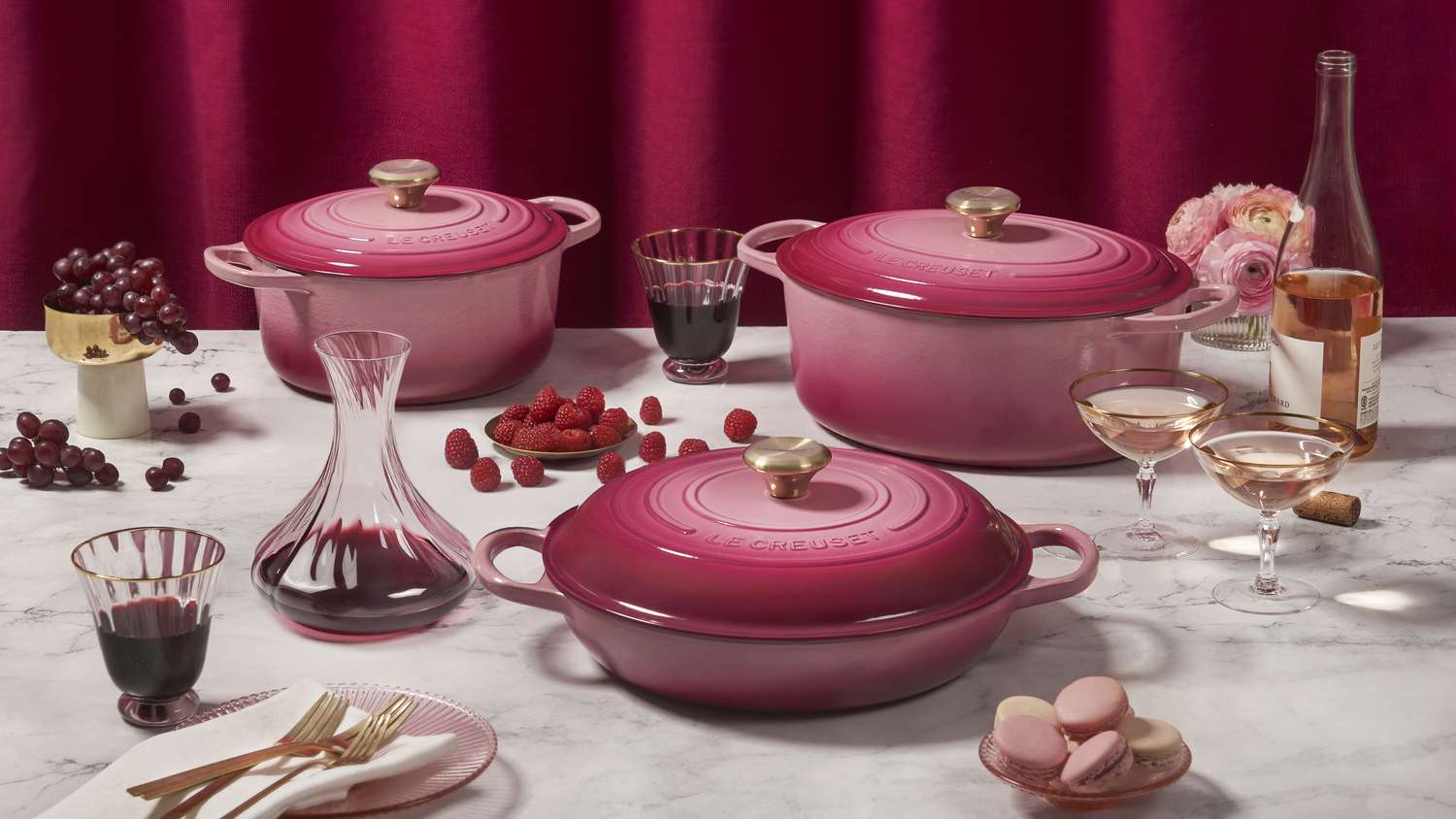 berry pink le creuset