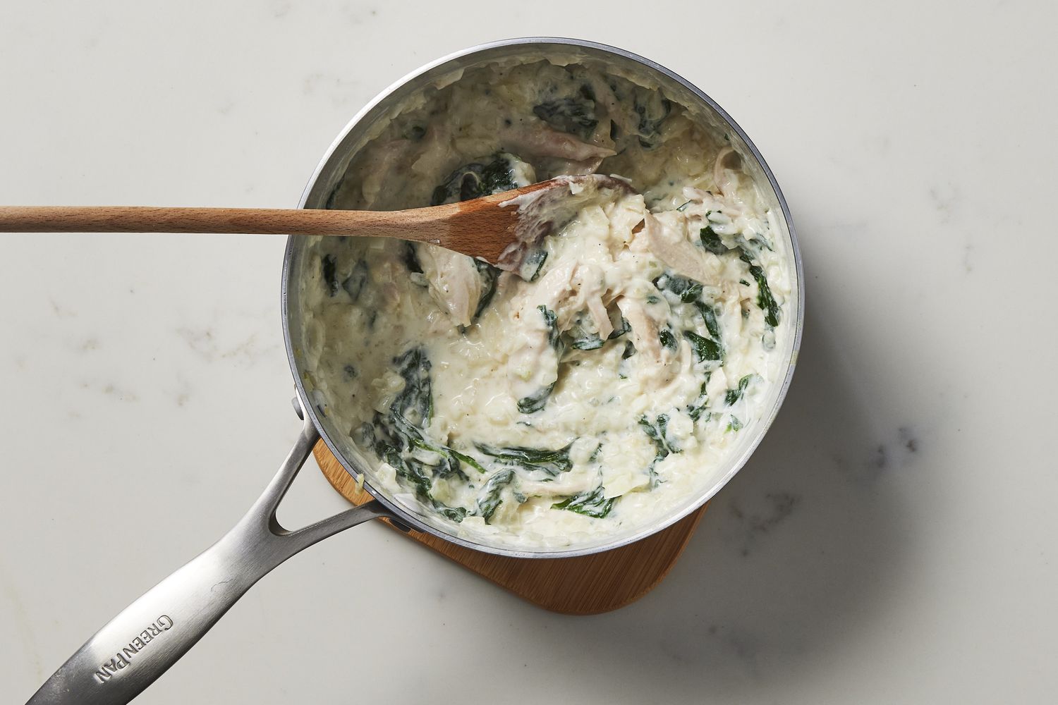 Spinach and chicken in cream sauce