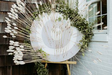 arrow wedding escort cards