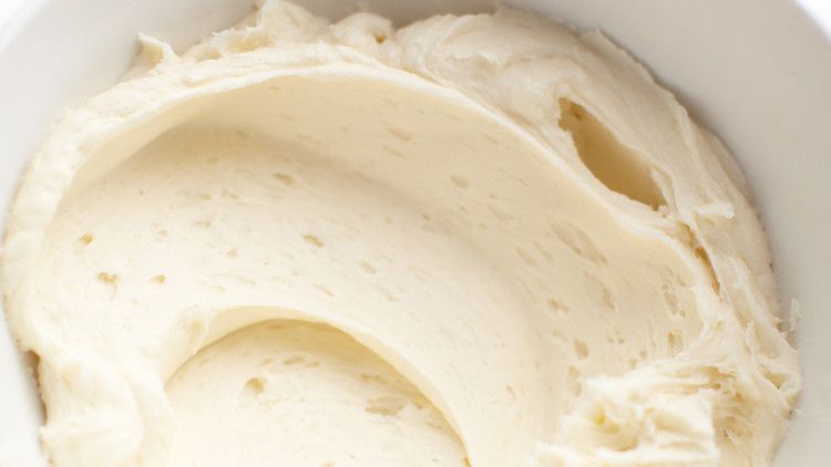 simple vanilla frosting 