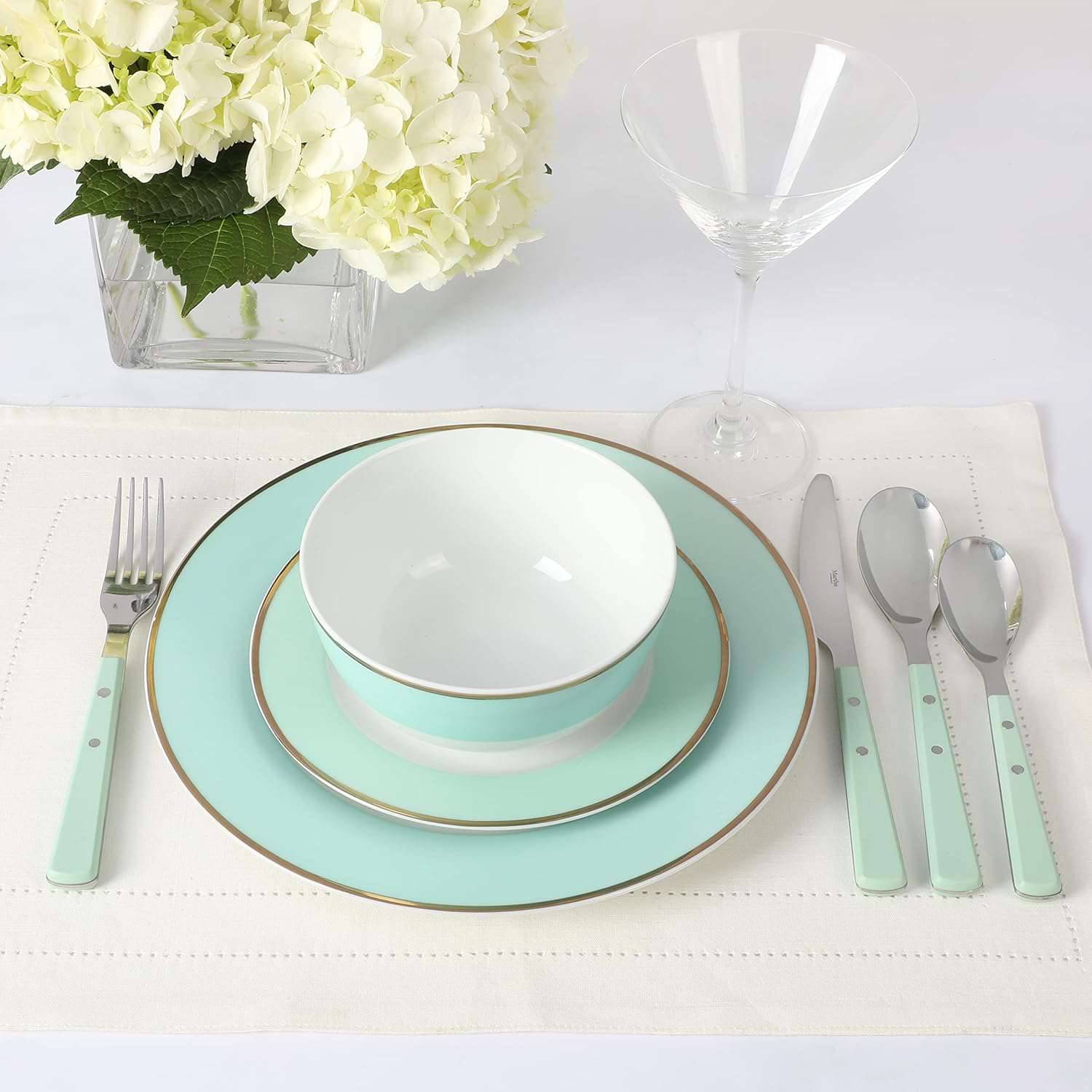 Flatware set