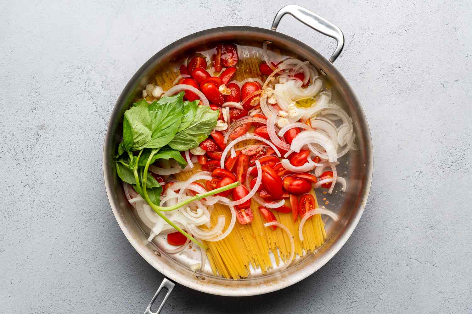 One-Pan Pasta -ingredients in pot