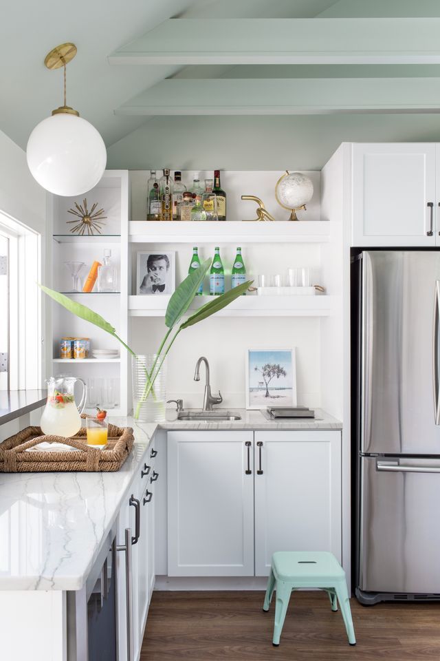 Pool house kitchen bar