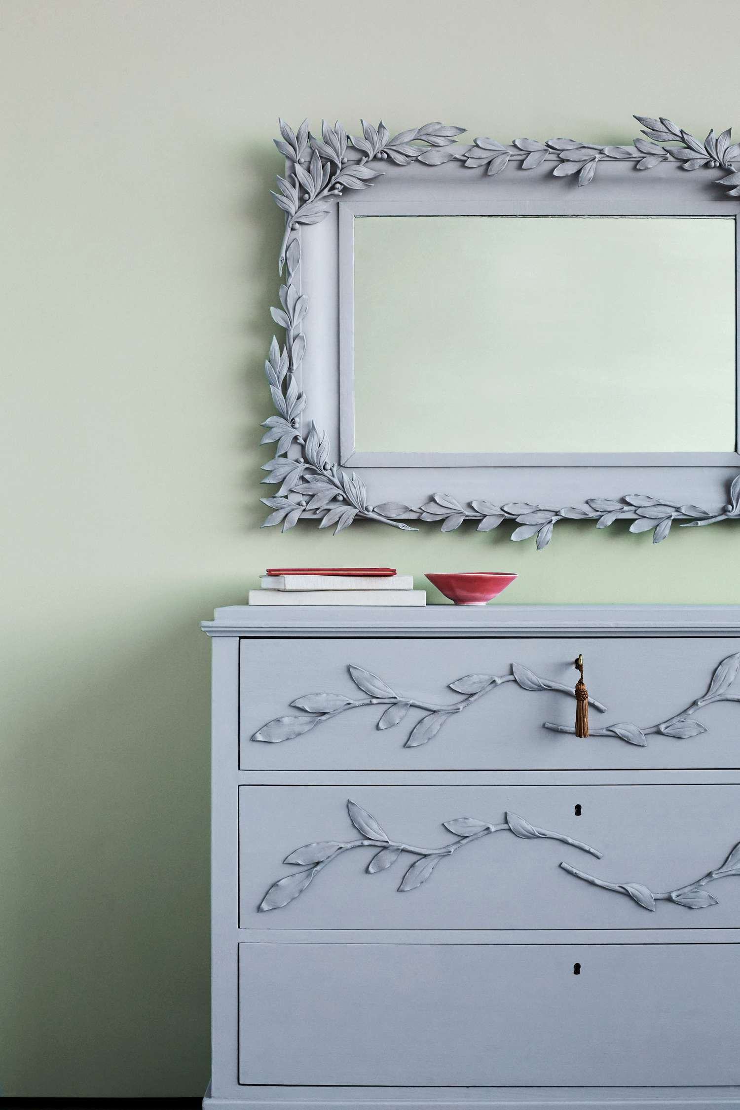 Painted Leaf-Applique Furniture Set