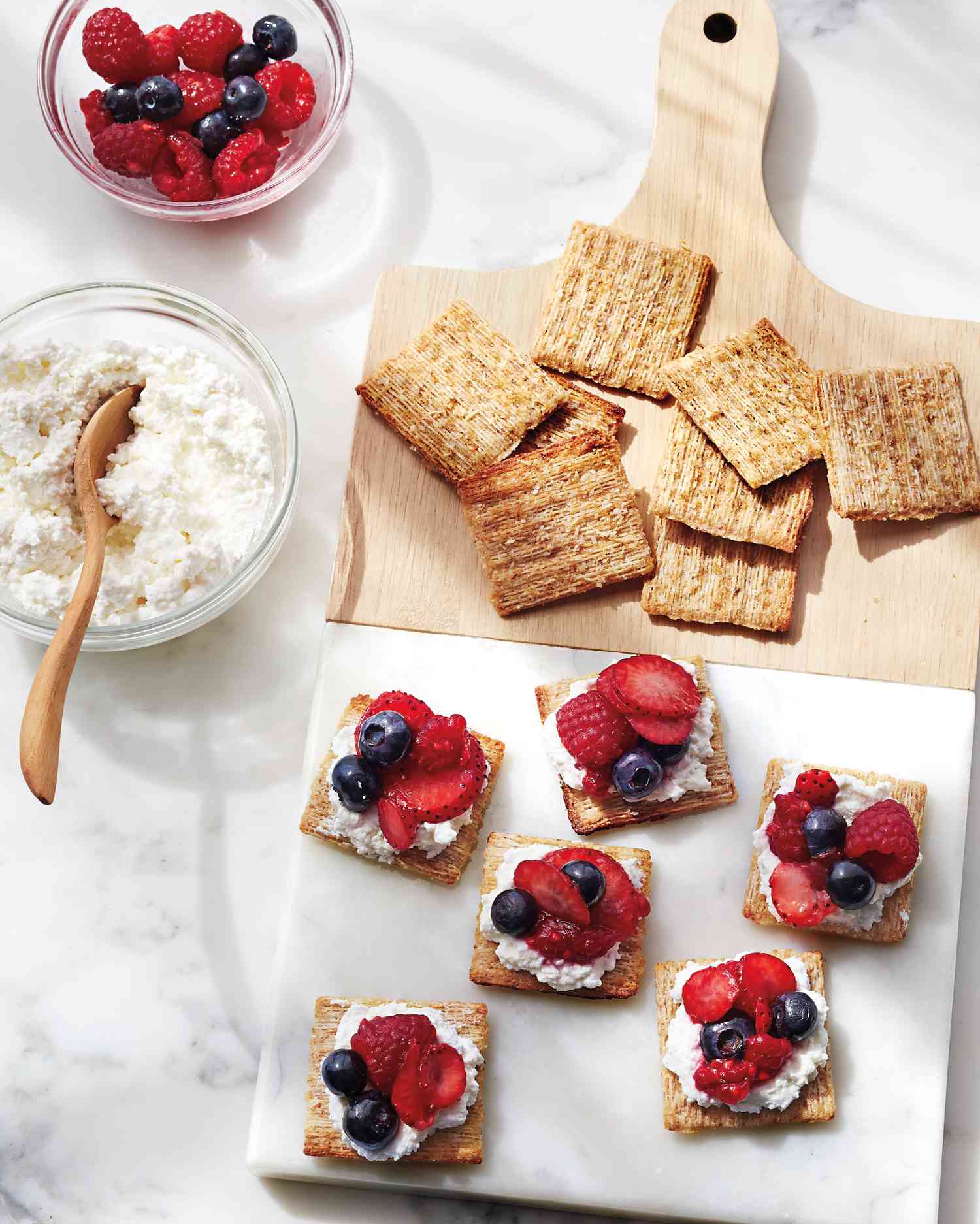 triscuits-berries-098-d112043.jpg