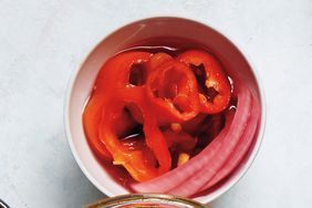 onions-peppers-pickled-404-d111614-0915.jpg