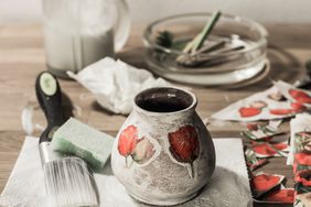 Decoupage accessories