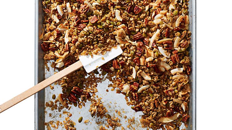 toasted-coconut-granola-102843273.jpg