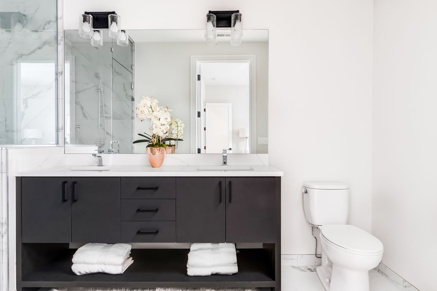 Bathroom sink cabinet with shelf