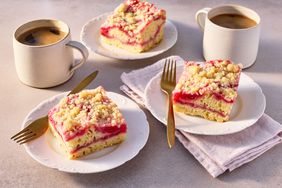 Strawberry Rhubarb Coffee Cake