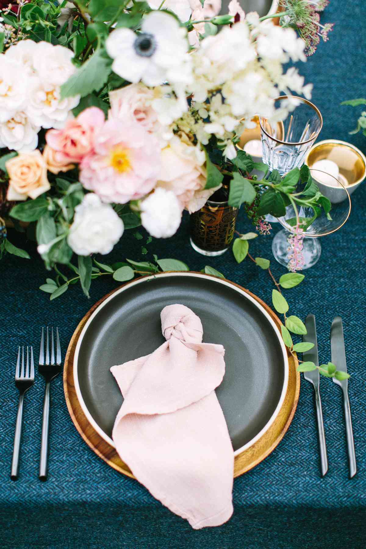 wedding reception napkin folds pink napkin in a knot