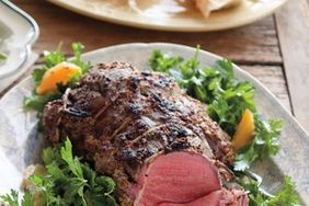 roasted-beef-tenderloin-mld107937-1.jpg