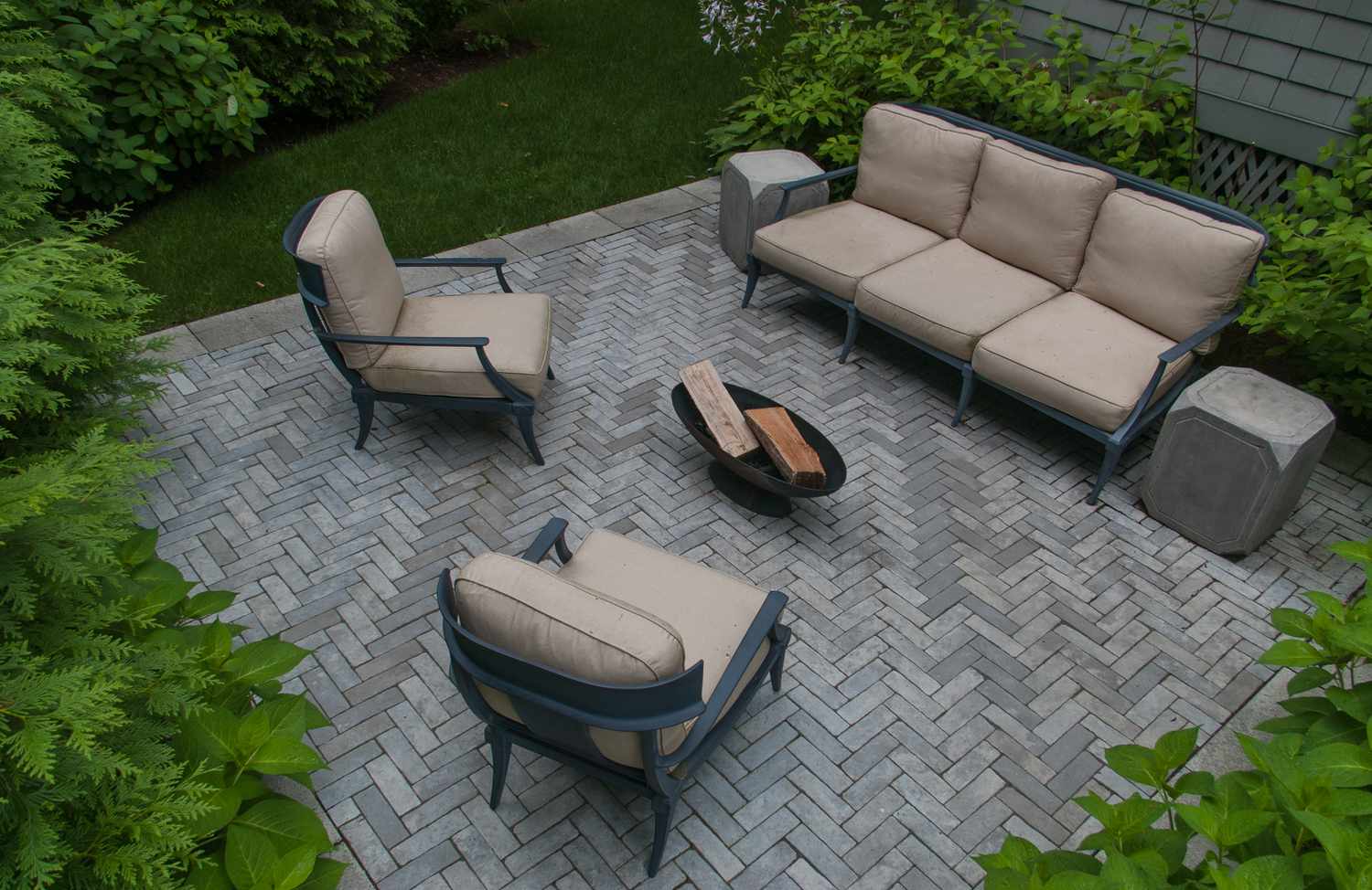 herringbone paver patio