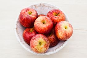 bowl of apples