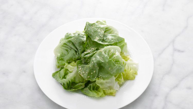 martha-stewart-cooking-school-butter-lettuce-salad-am-271-d110633-20130923.jpg