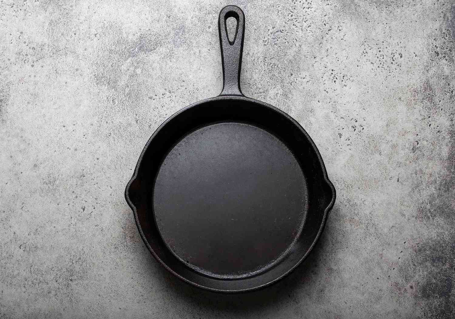 cast iron skillet
