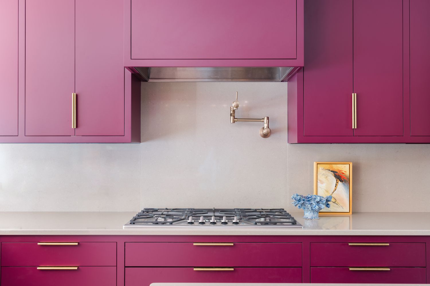 Bordeaux + Gold kitchen