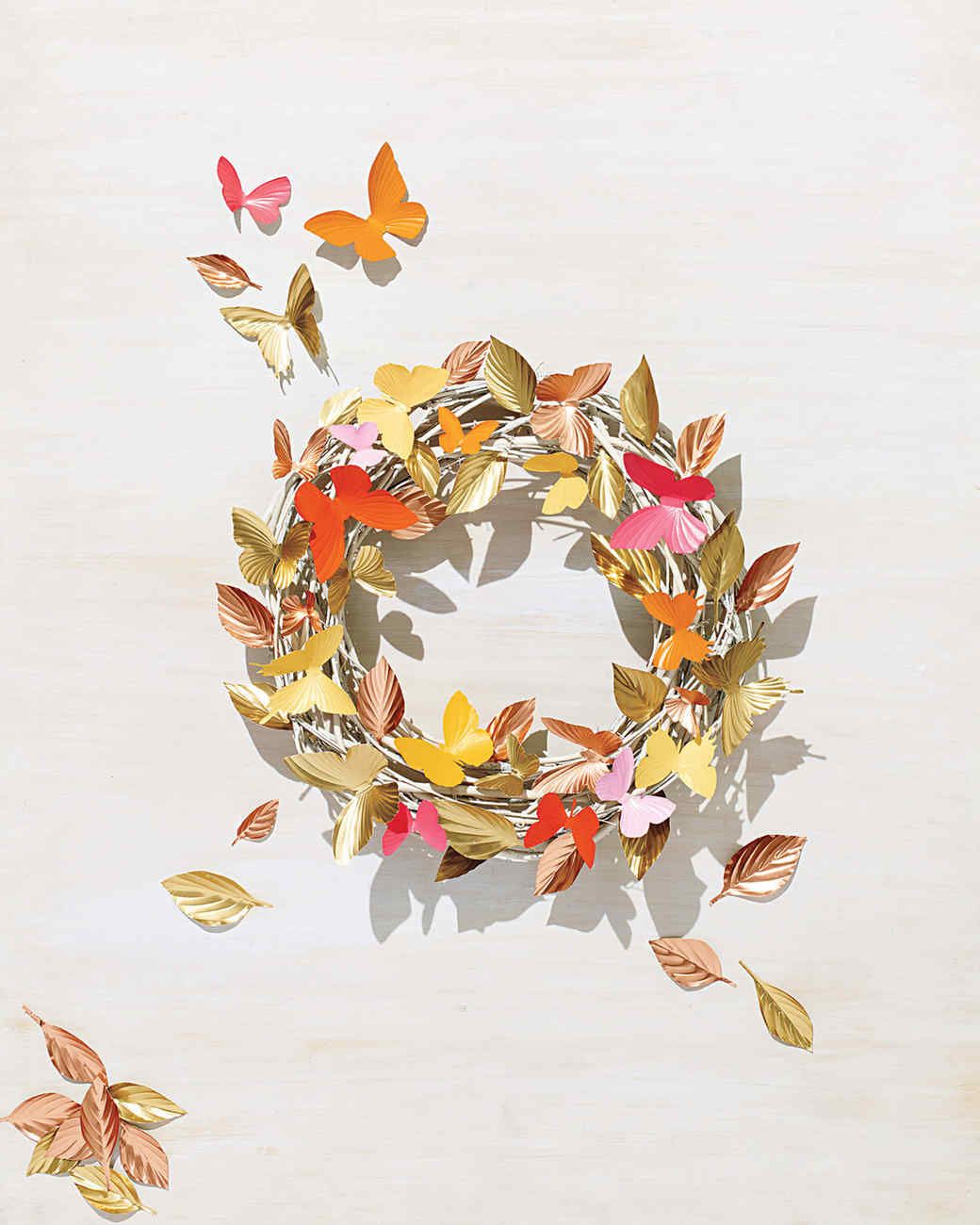 spring-wreath-opener-217-d112760-0416_vert