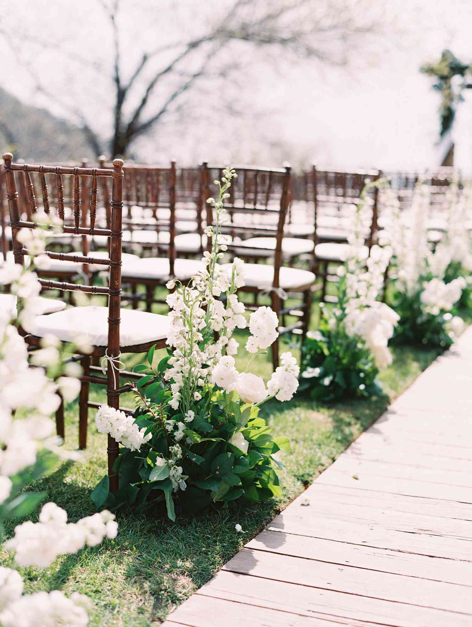susie joe wedding aisle flowers