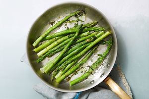 Sauteed asparagus 