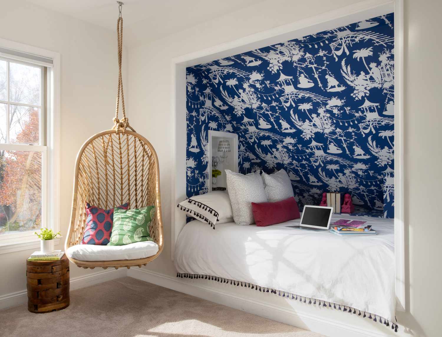 jewel box alcove bed