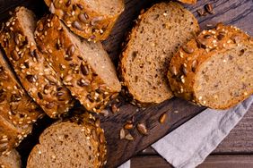 Sliced multigrain bread 