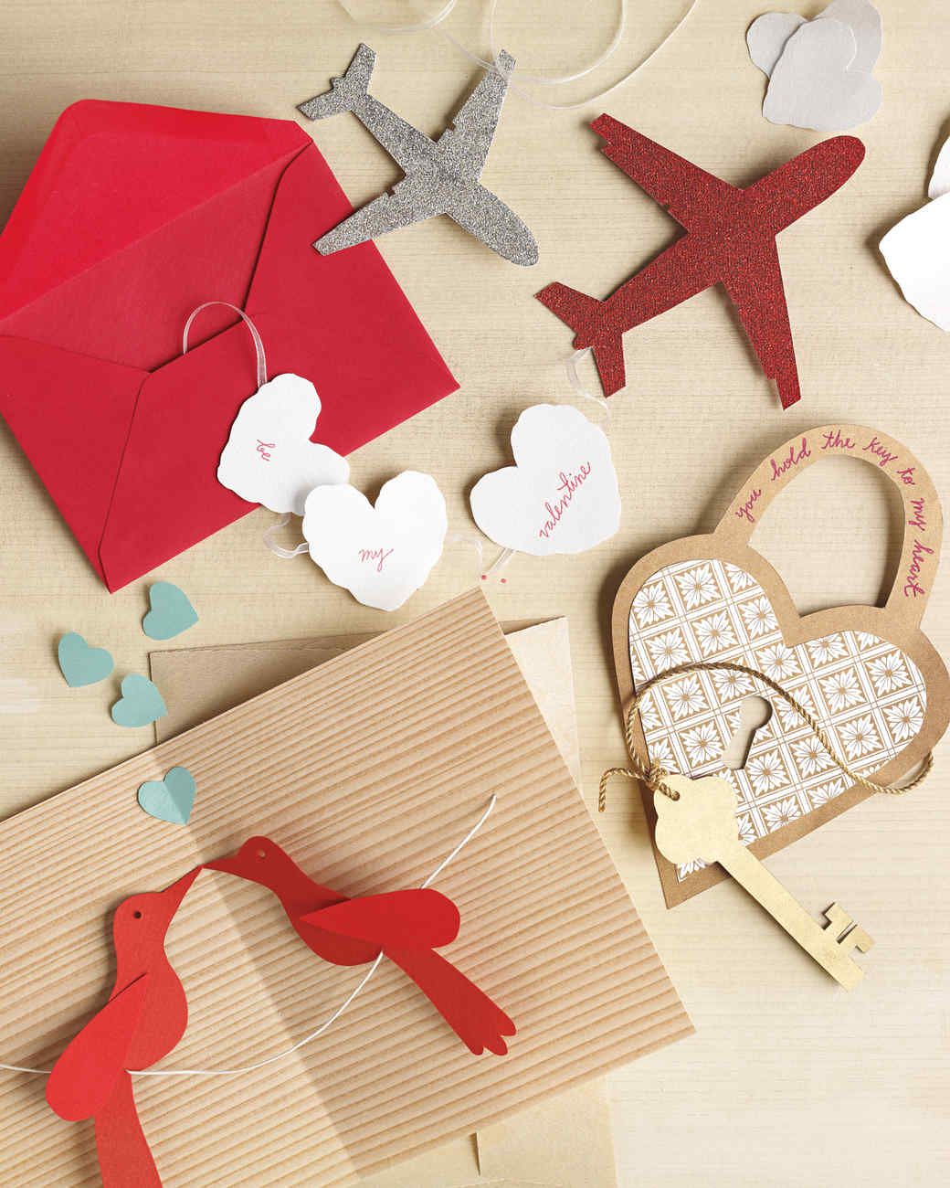 Valentine's Day garland-style cards