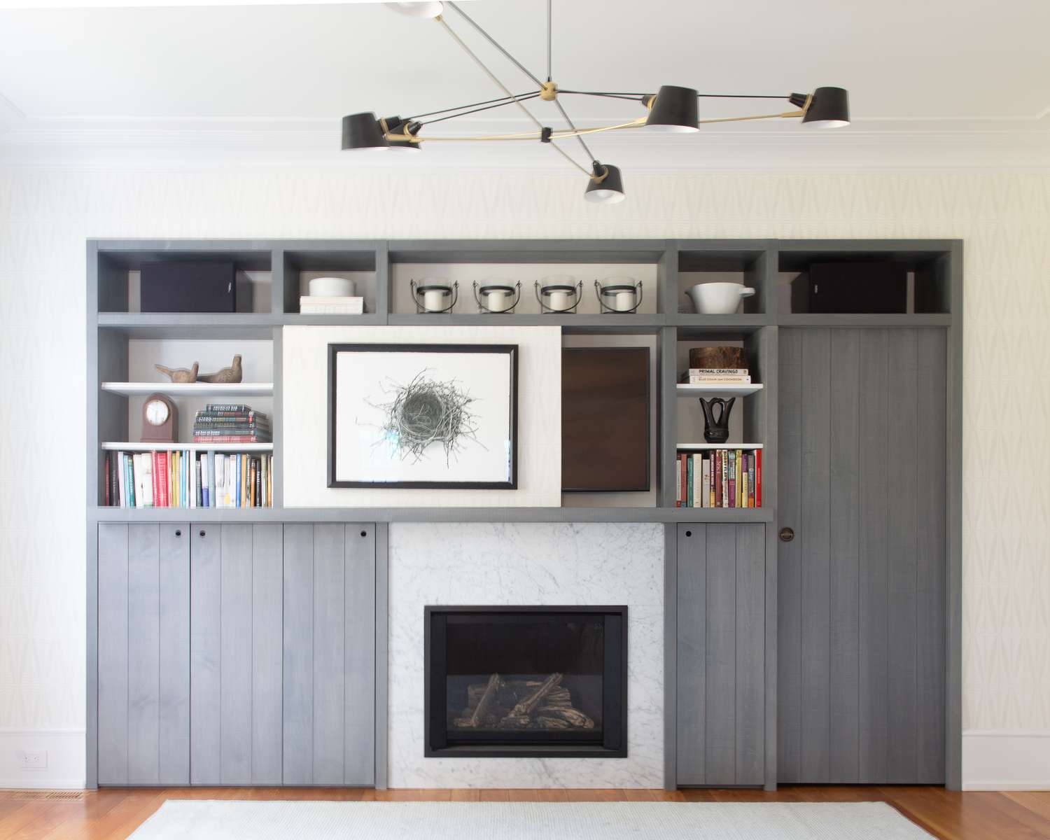 Hidden TV in Bookshelf 