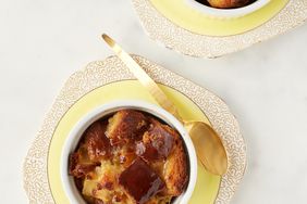 featured-recipe-bourbon-bread-pudding-105-d113085.jpg
