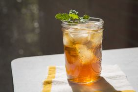 iced tea in mason jar garnished with mint