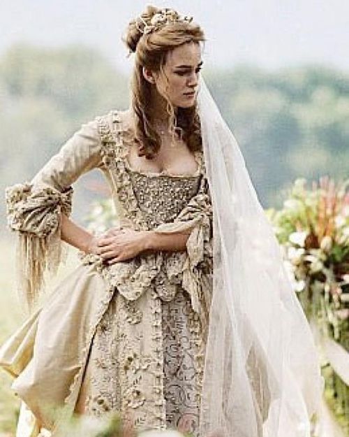 movie-wedding-dresses-pirates-of-the-caribbean-keira-knightley-0316.jpg