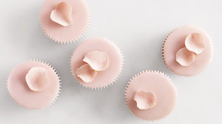 rose cupcakes