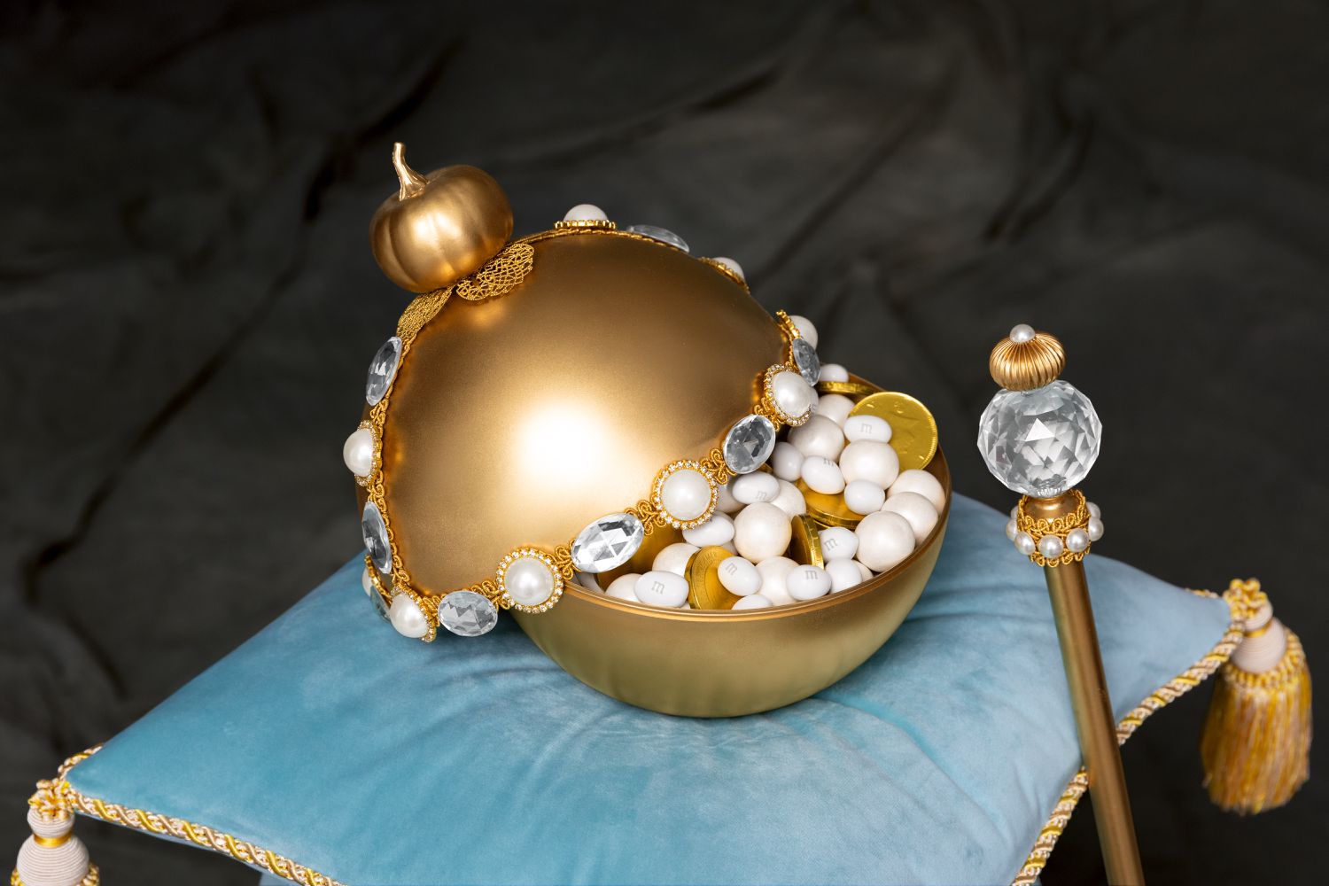 Orb filled with candy