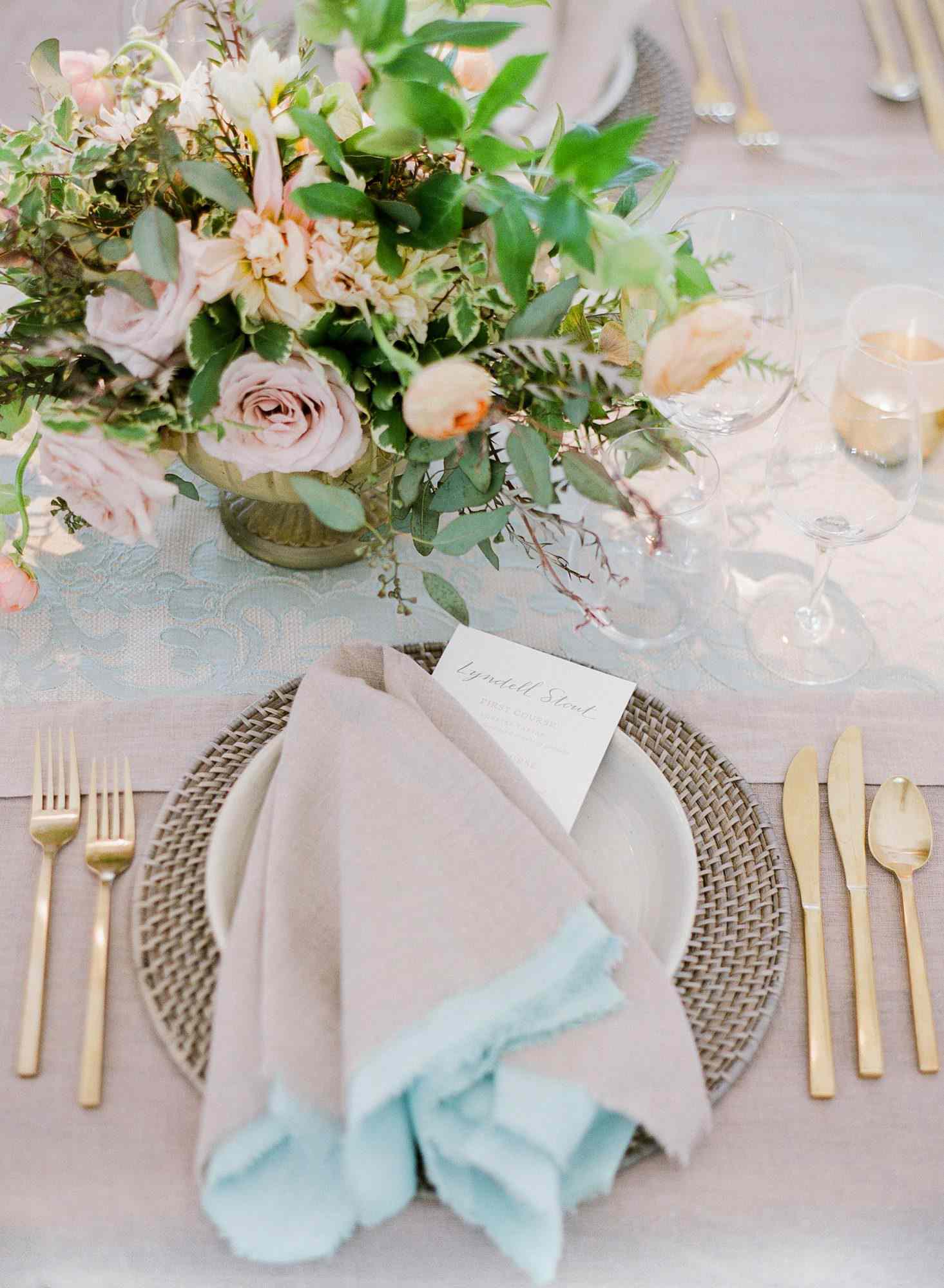 elizabeth sohale wedding dominican republic place setting