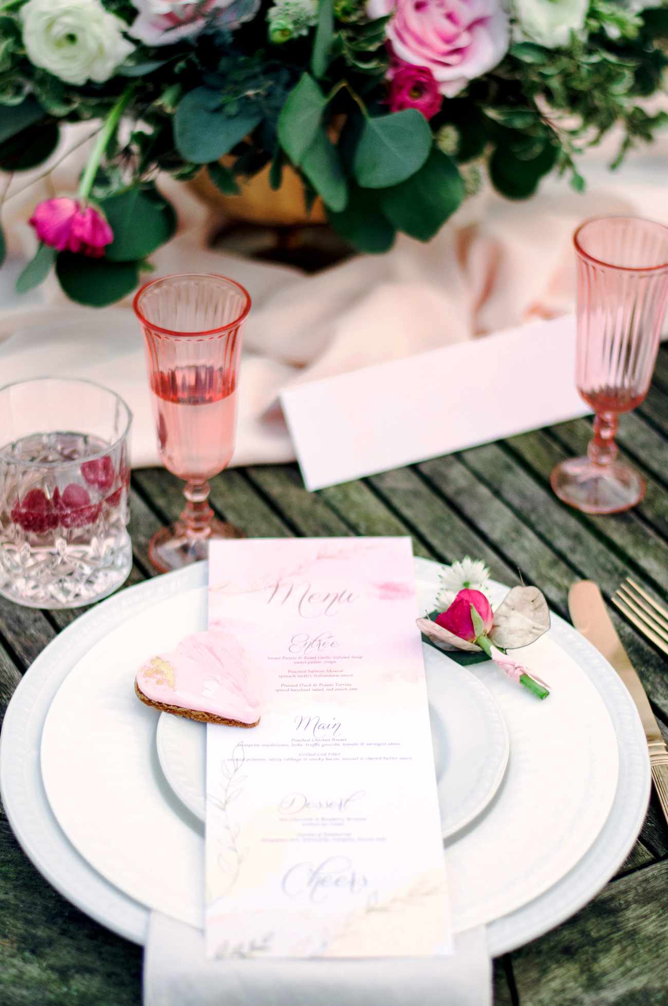 pink heart-shaped wedding cookie