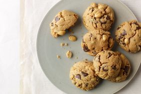 flourless peanut chocolate cookies