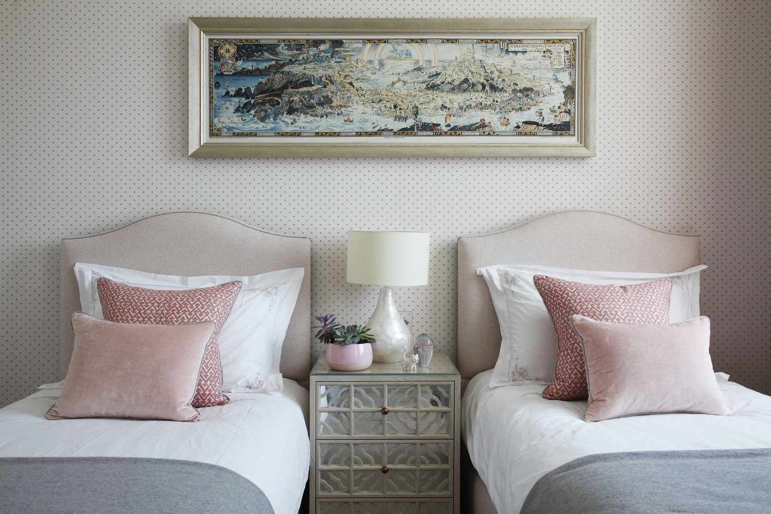 girl's room with curved twin beds