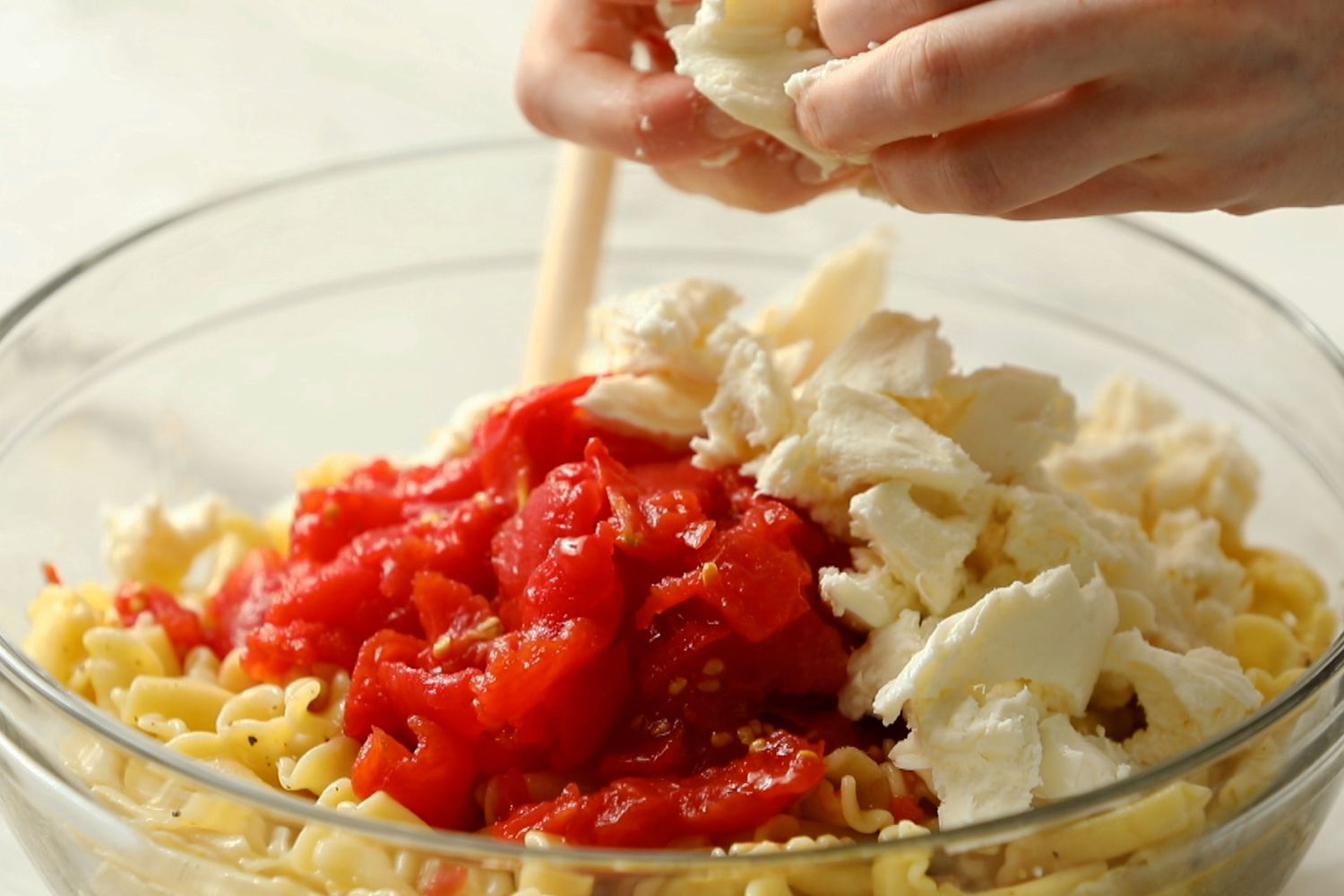 Basil Tomato Pasta Step 4 