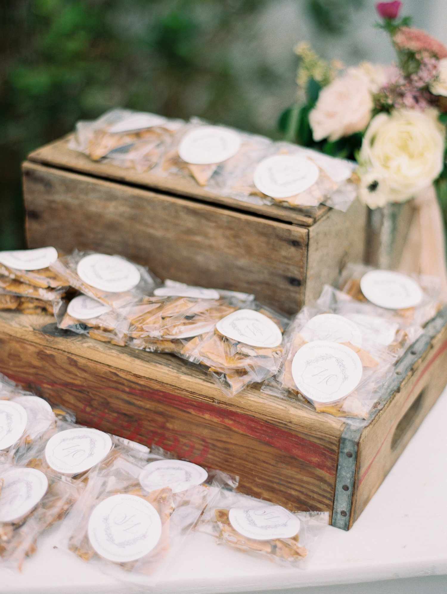 brittle wedding favors