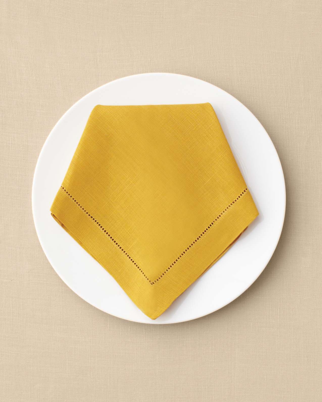 napkin-triangle-mwd110589.jpg