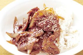 EA100524_0104_l_pork_bulgogi.jpg