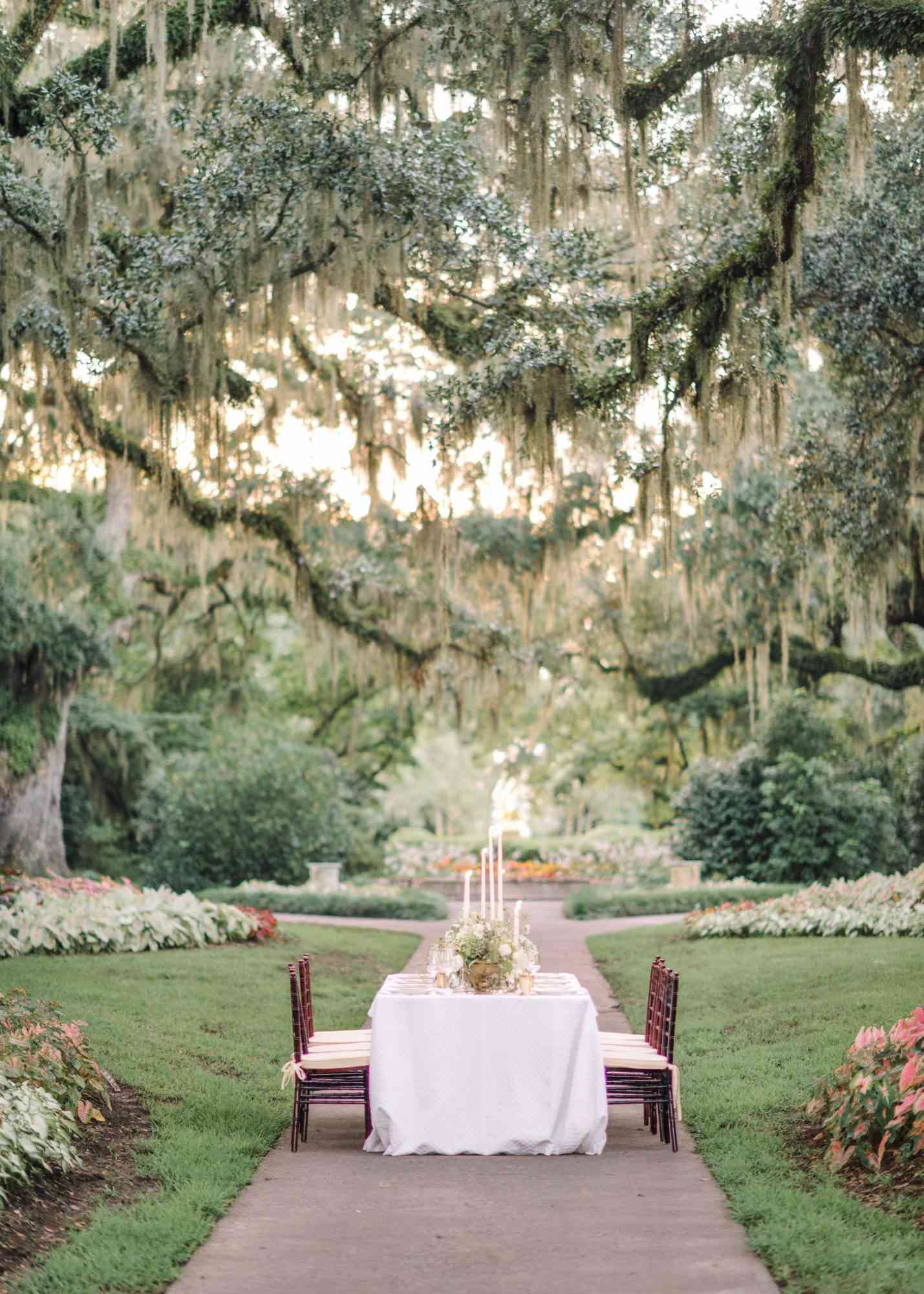 garden table wedding