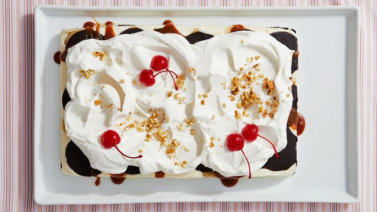 banana split ice cream sheet cake