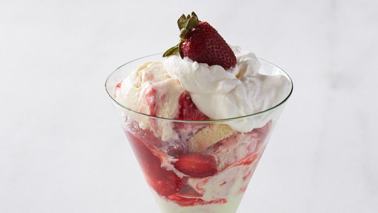 Strawberry-Shortcake Sundae