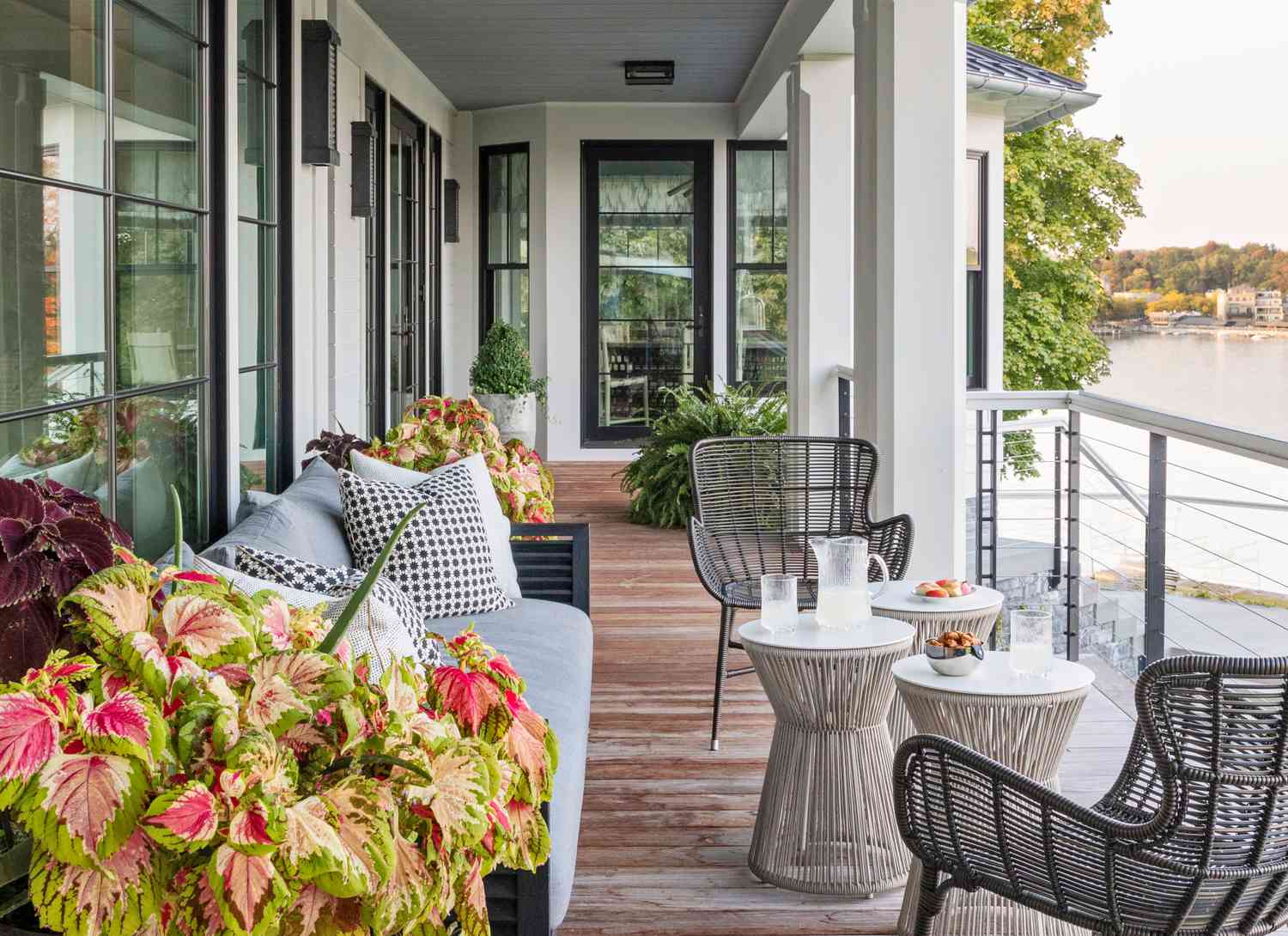 porch with gray ceiling 