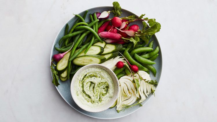 spring pesto dip with veggies