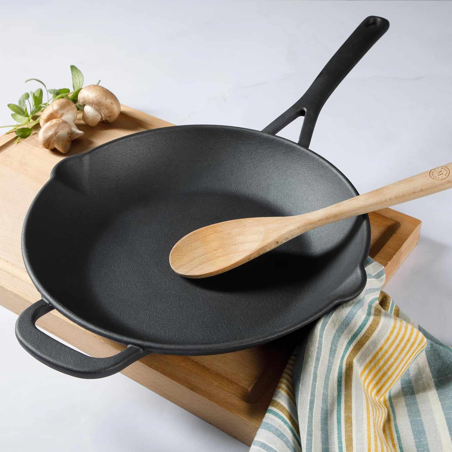 decorvow Pre Seasoned Cast Iron 12" Skillet
