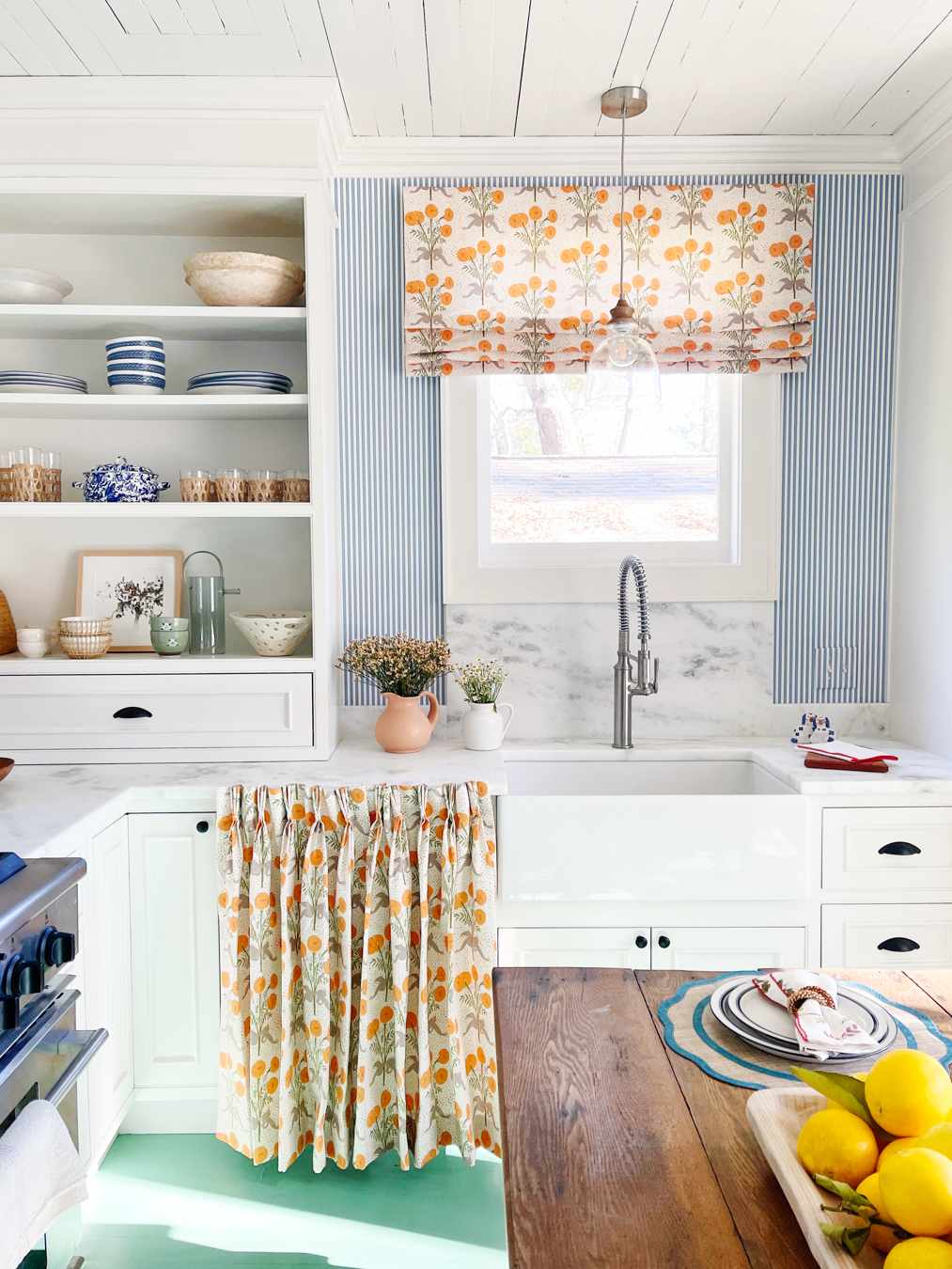 matching window and cabinet curtains 